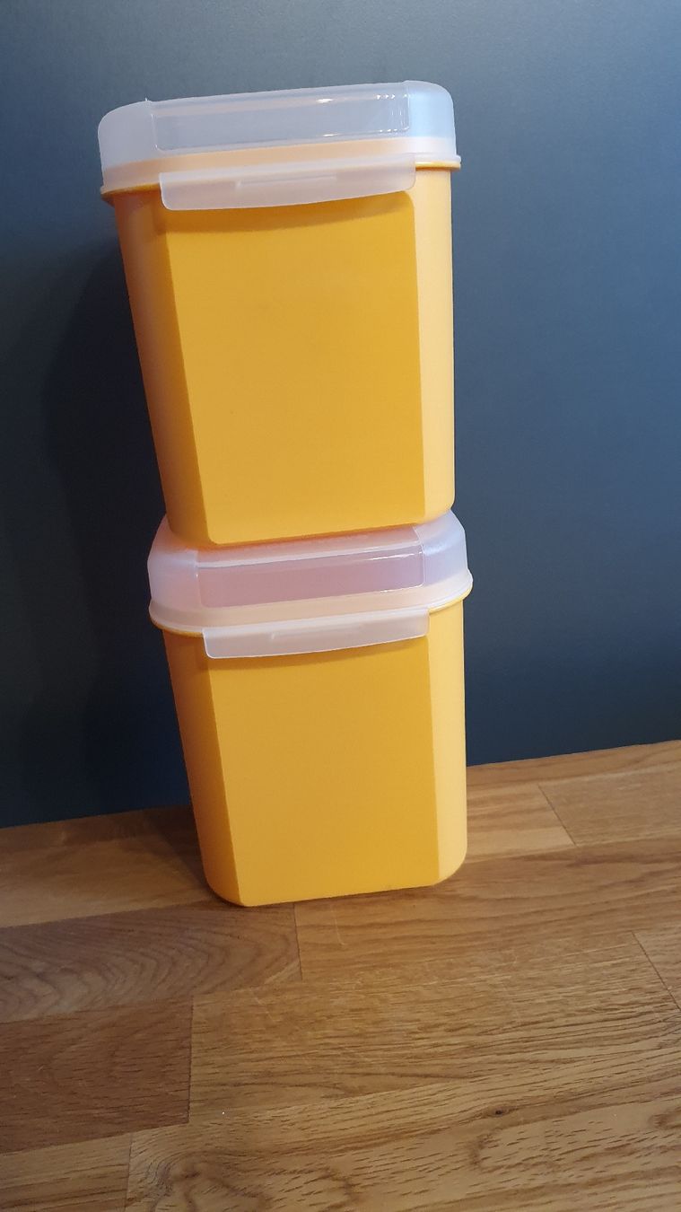Tupperware Contenitori & Simili: Tupperware Dosen, Gelb ,2- er Set Top! – Usato da Laufenburg venduto da megane1959 4