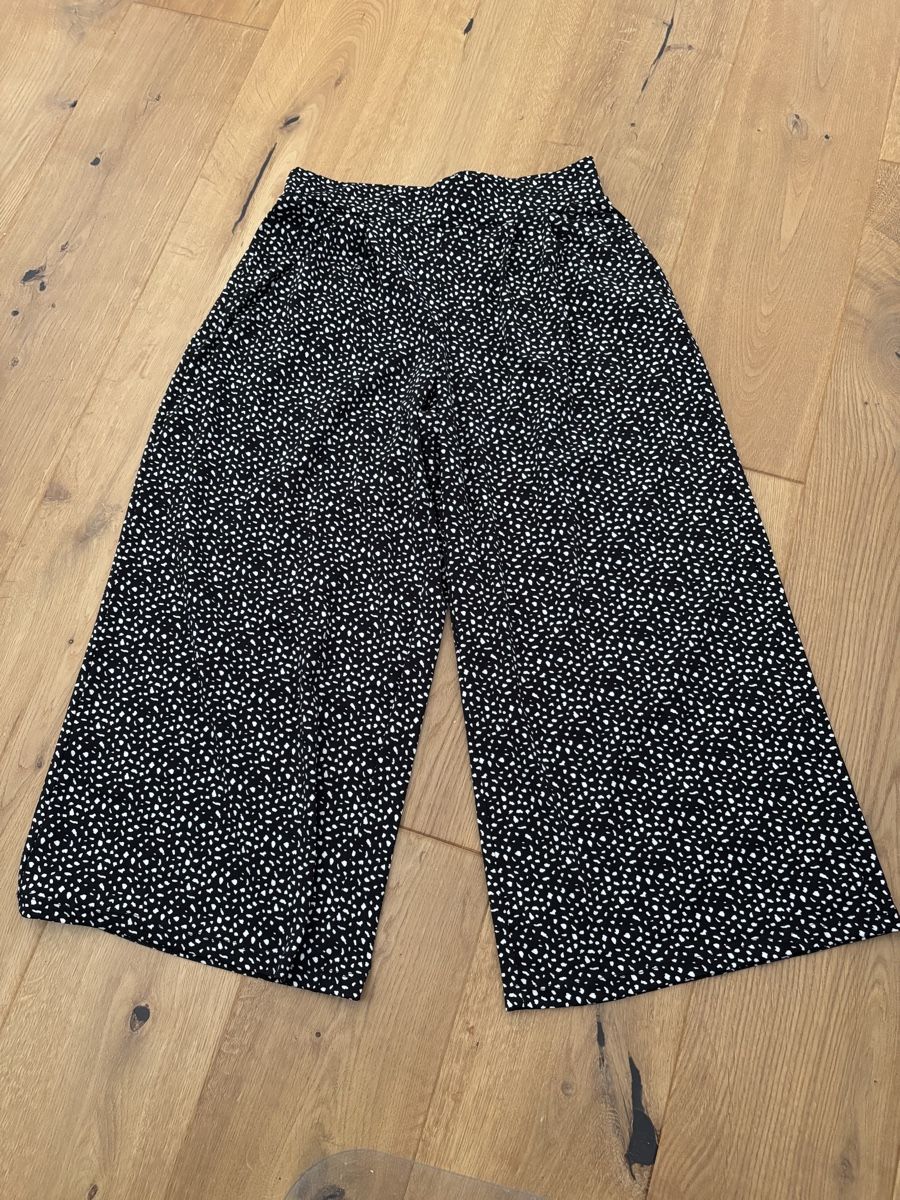 Hosen: Stylish Wide Leg Culottes S – Neu (gemäss Beschreibung) aus Windisch von bymarikaa