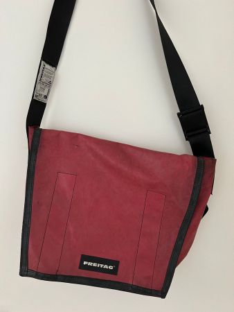 FREITAG Kuriertasche Umhängetasche rot, gebraucht