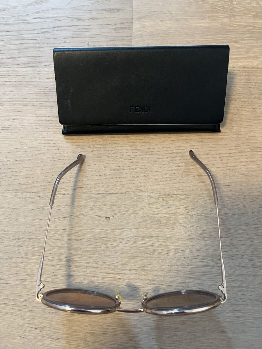 Fendi Lunettes & Verres: Fendi Sonnenbrille – D'occasion à Schwyz par oly_xt92 1