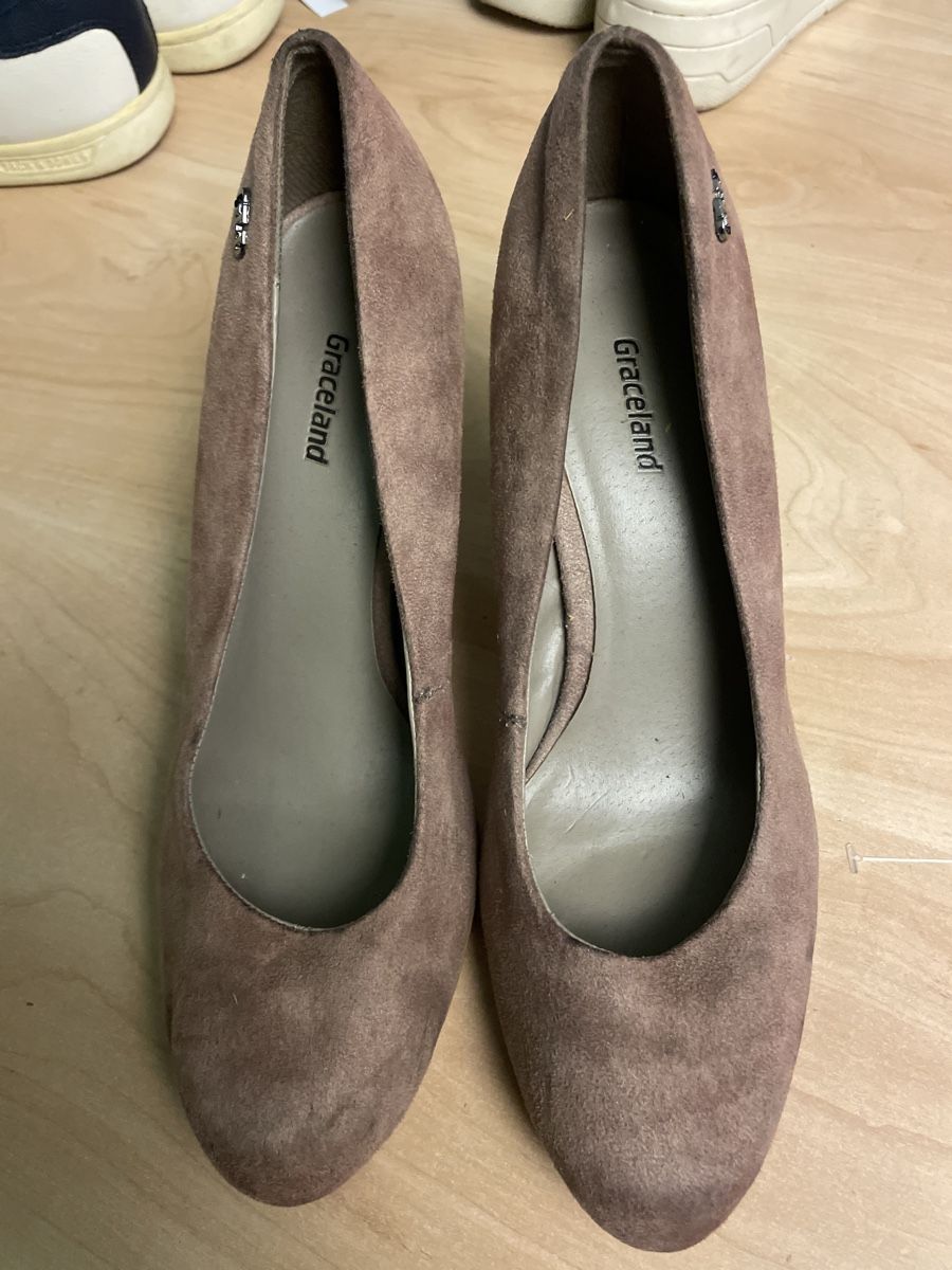 Graceland Scarpe da donna: Braune Graceland Wildlederoptik Pumps Gr. 38 – Usato da Obergerlafingen venduto da cabo4 1