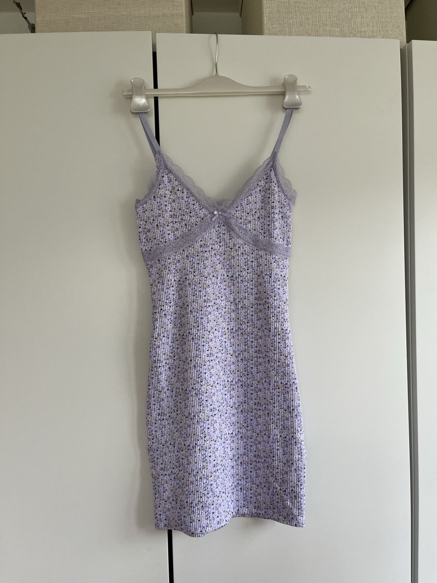 H&M Kleider: H&M mini Kleid Blümchen – Gebraucht aus Bern von valery_la_cherry