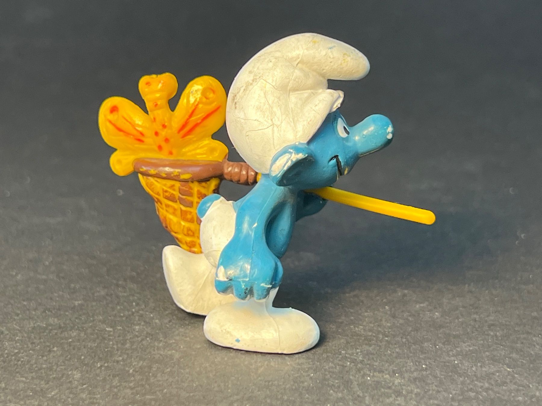 Schleich Statuette: Schleich W. Germany Schlümpfe Schmetterlingsfänger – Usato da Ennetbaden venduto da mapa05 2