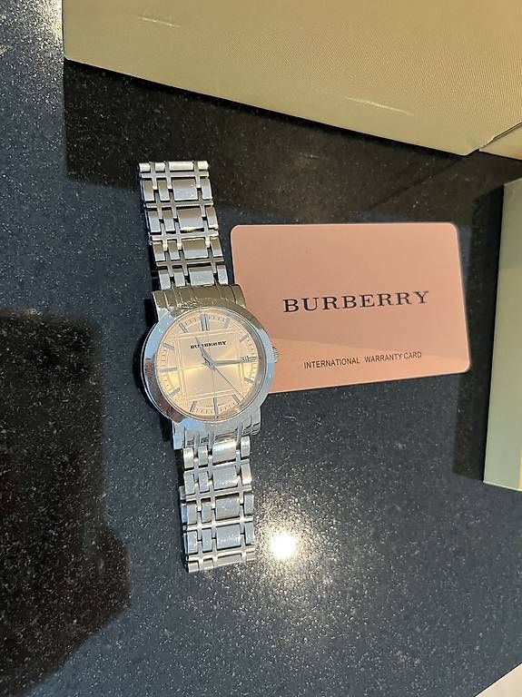 Montres: Montre Burberry – D'occasion à Bulle par Preteni 2