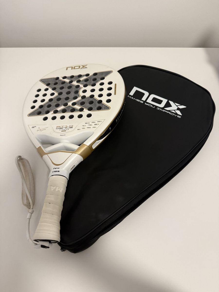 Schläger: NOX AT10 Luxury Genius 12K XTREM 2026 – Gebraucht aus Winterthur von sergiu75