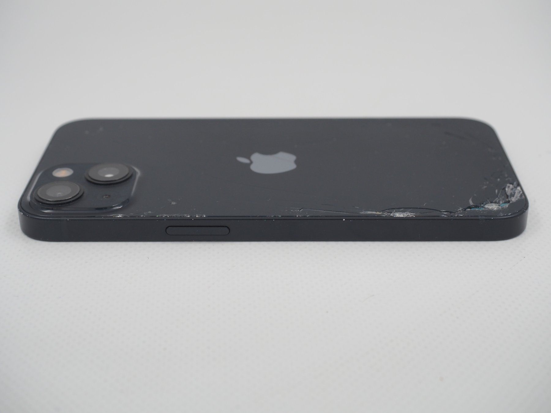 Apple Telefoni cellulari / Smartphones: APPLE iPhone 13 iCloud gesperrt (26060733) – Difettoso da Zürich venduto da fundsachenverkauf 6