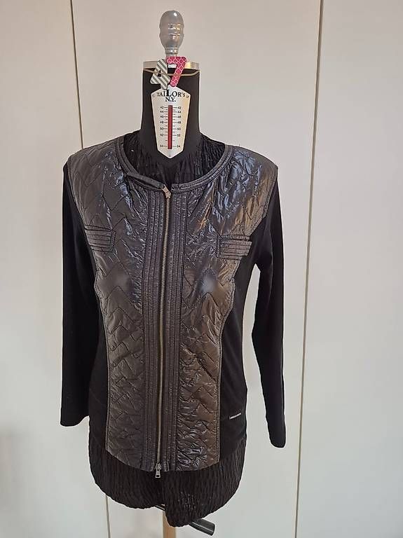 Vestes: Jacke von MARCCAIN Sport Gr. 36 – D'occasion à Dietlikon par moischa
