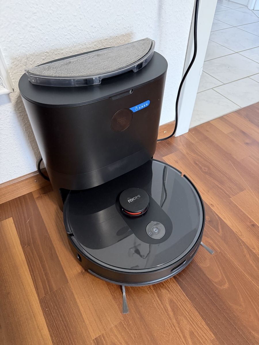 Xiaomi Staubsauger & Zubehör: Xaomi Roboterstaubsauger Schwarz – Gebraucht aus Flaach von mireena02