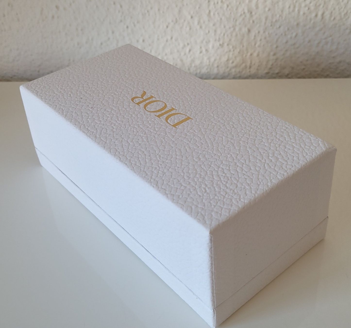 Sonstige Dekorationen & Accessoires: Dior Schachtel 🎁 Box weiss – Neu (gemäss Beschreibung) aus Zürich von fourpaws 3