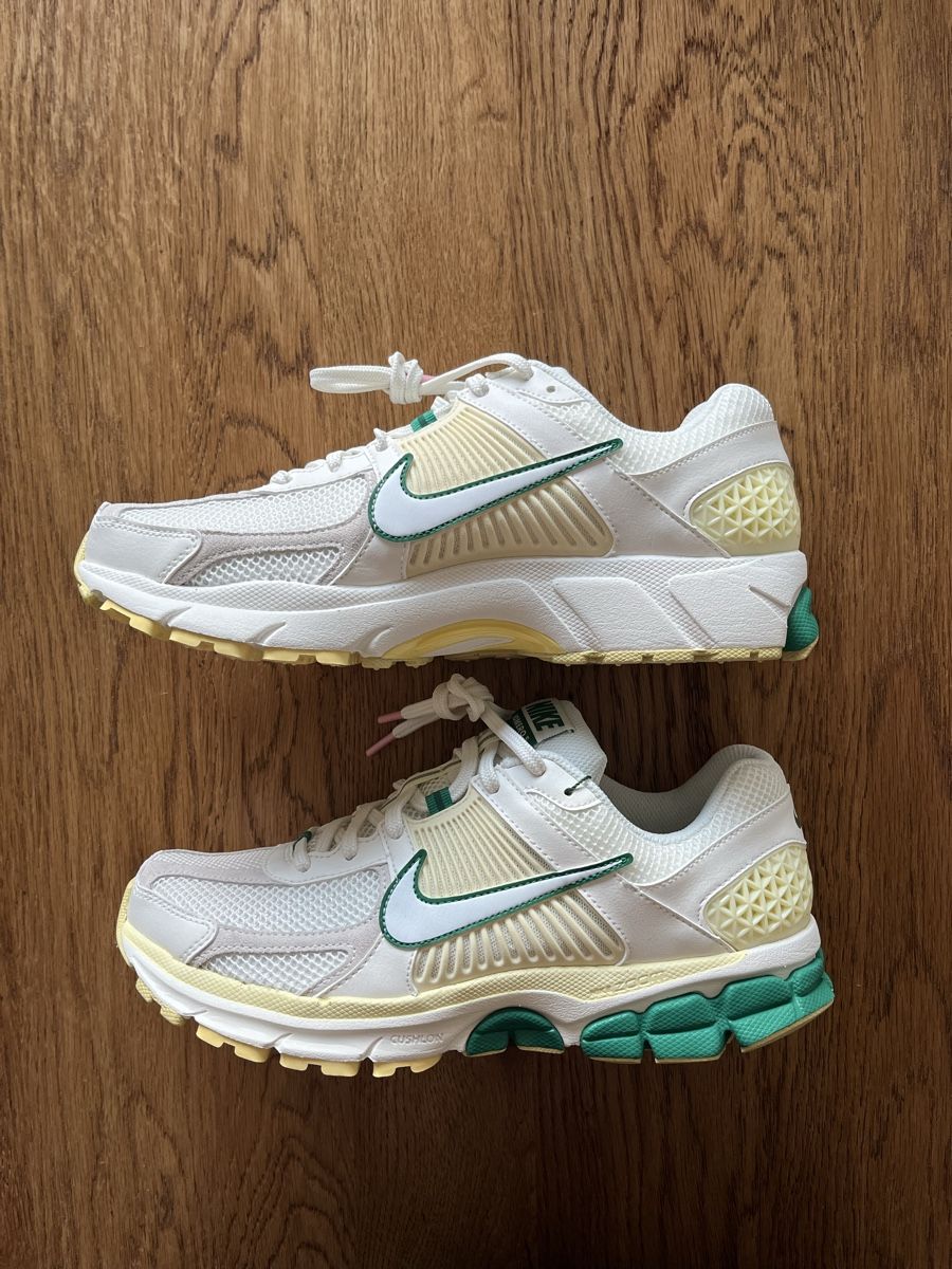 Nike Chaussures hommes: Nike Zoom Vomero 5 – Neuf avec emballage d'origine à Rüschlikon par Bopet 1