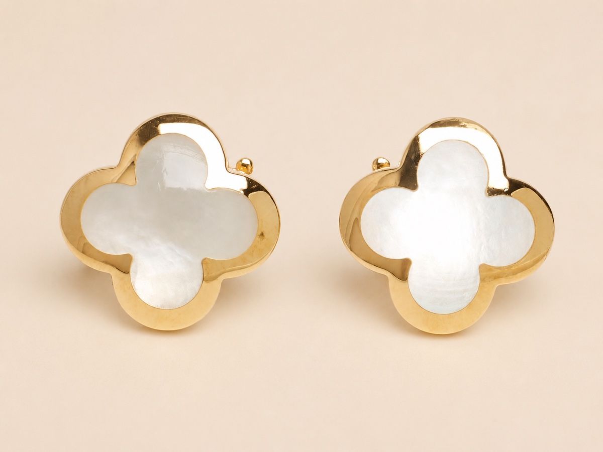 Ohrringe & -stecker: Van Cleef Pure Alhambra Ohrstecker Full Set – Gebraucht aus Bern von AndrewHM 2