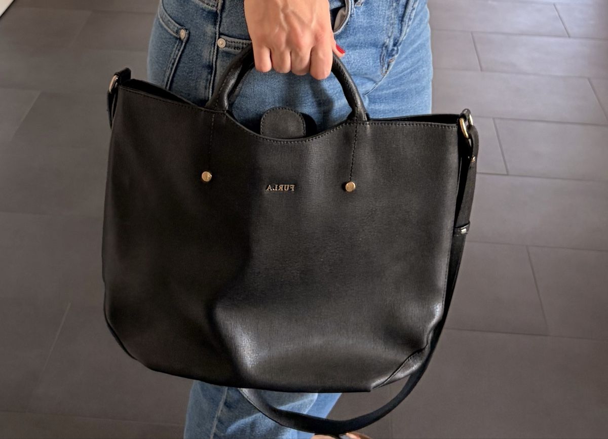Borse da donna: Schwarze Furla Ledertasche, super Zustand – Usato da Bern venduto da ann_58qs 6