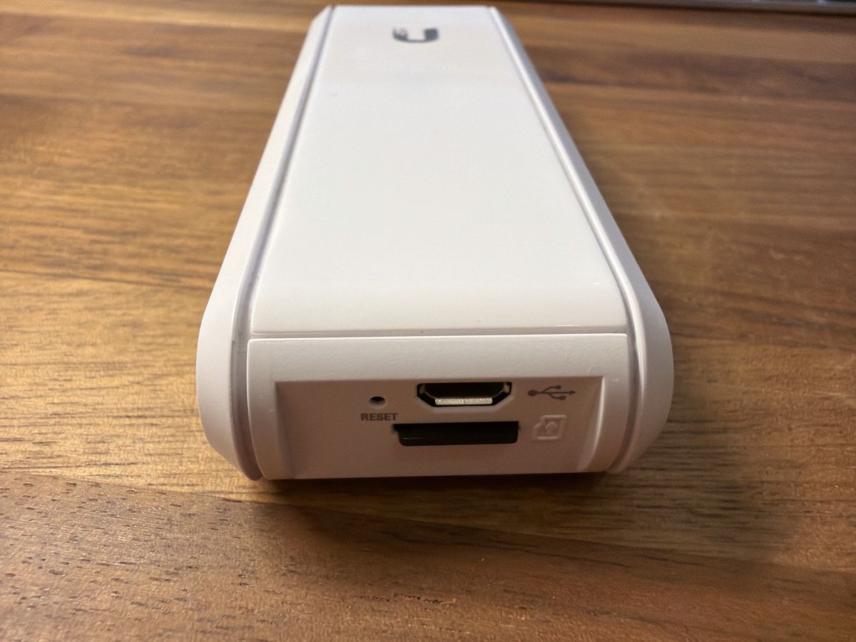 Laufwerke & Adapter: Unifi Cloud Key UC-CK – Gebraucht aus Höri von Frx 2