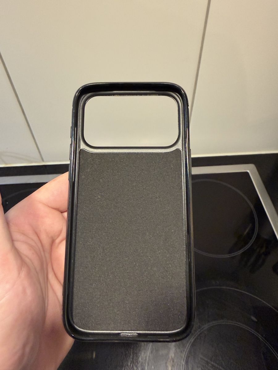 Apple Covers & Schutzfolien: Coque Iphone 17/18 Pro Max système Quadlock – Neu und originalverpackt aus Enney von Natan_1618 1