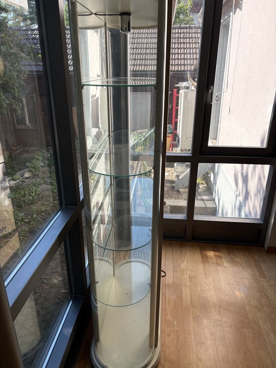 Vitrines: Glasvitrine  – D'occasion à Busswil b.Melchnau par lemmyfreakluc 1