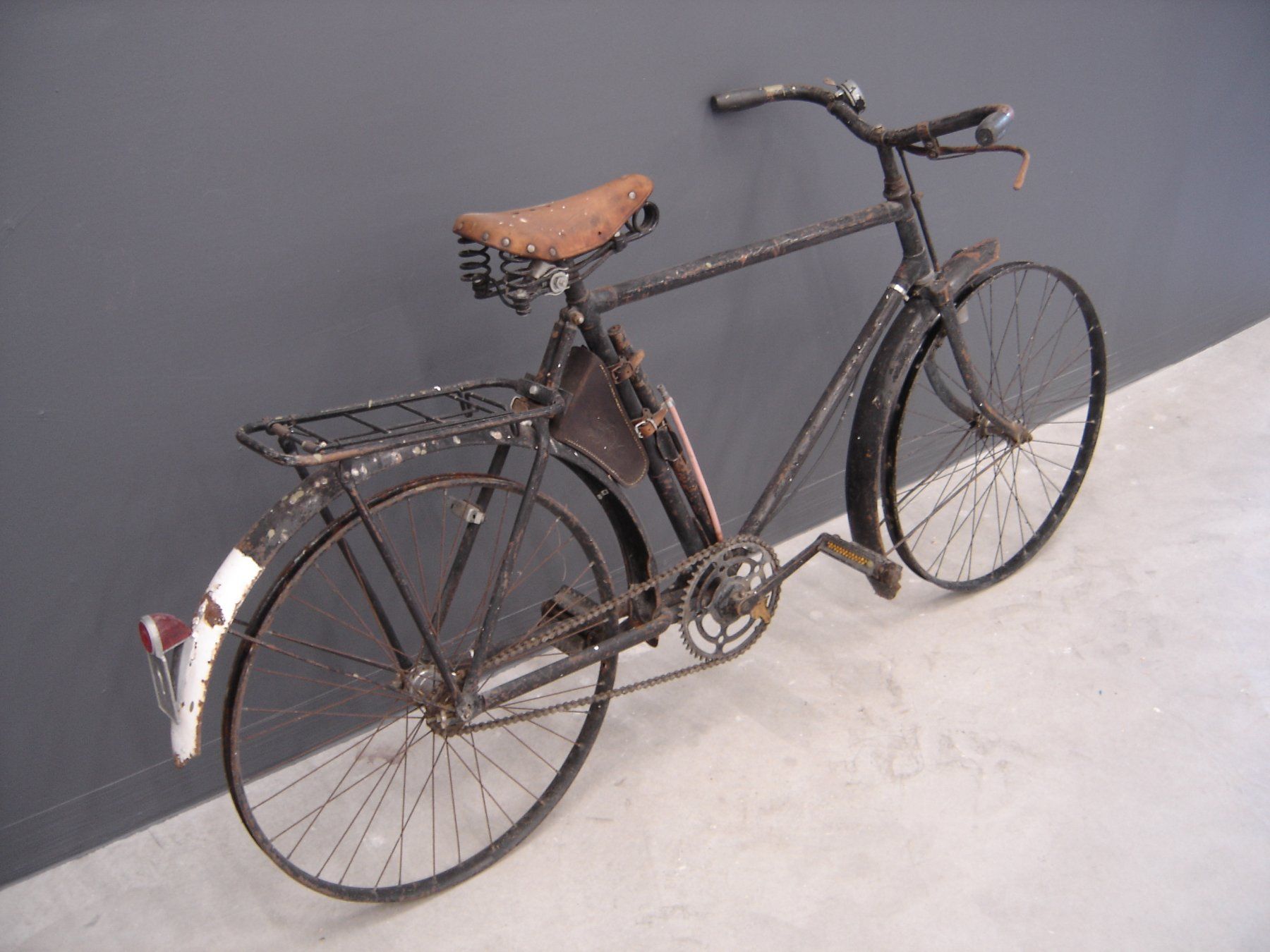 Schweizer Armee Biciclette: Schweizer Militär Armee Velo – Difettoso da Brunnen venduto da haldi82 2