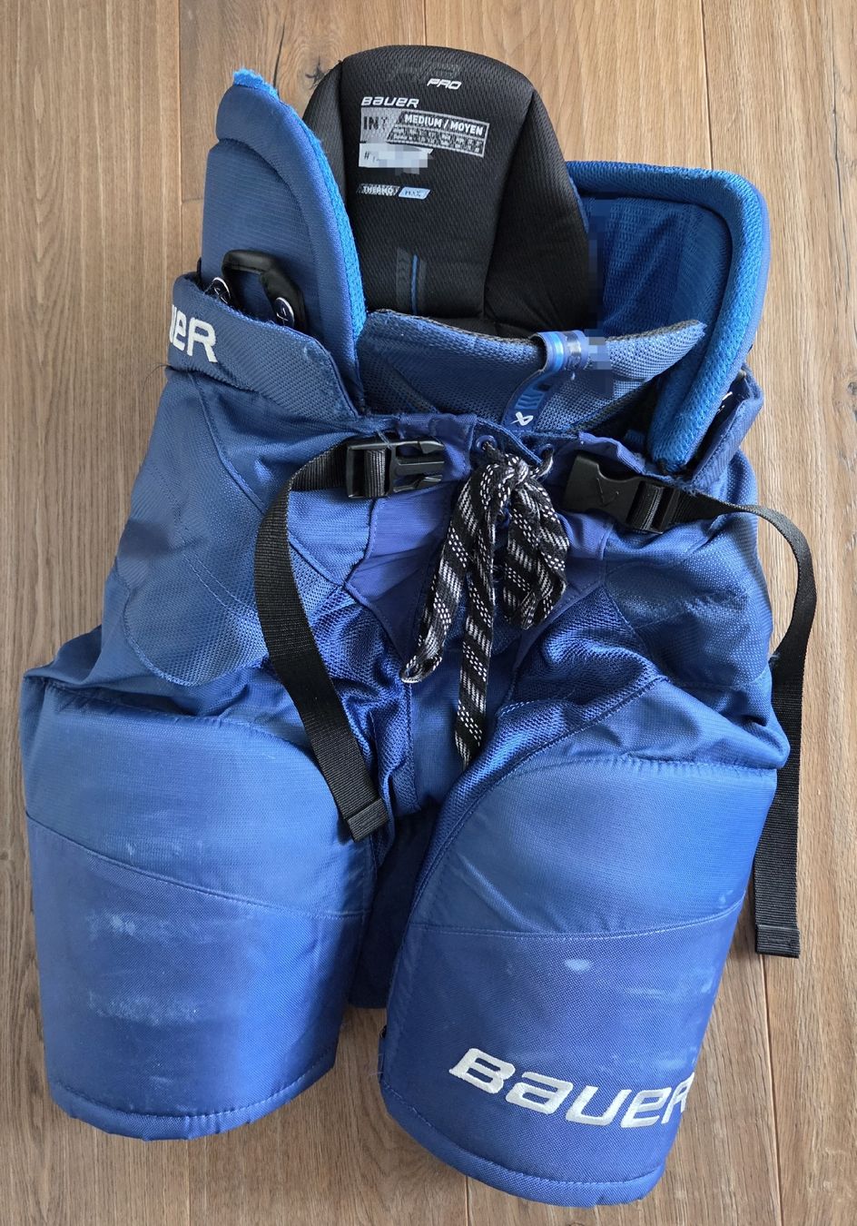 Bauer Pantaloni: Eishockeyhose Bauer HP Pro INT Grösse M gebraucht – Usato da Langenthal venduto da Roetschu