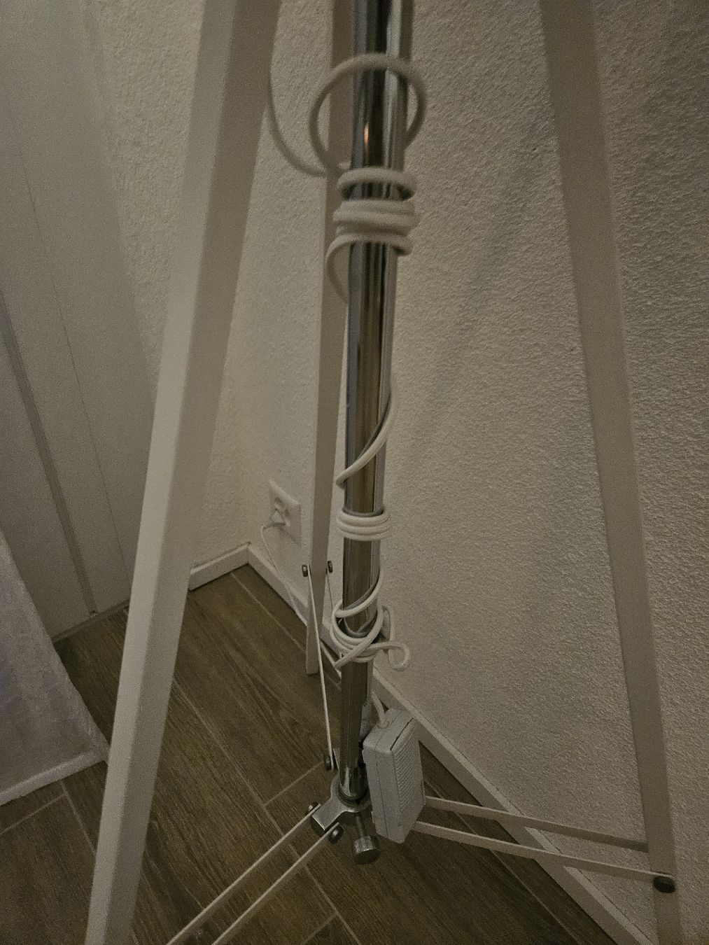 Pfister Lampade: Stehleuchte Weiss Studio-Style vom Möbel Pfister – Usato da Dübendorf venduto da ciindarxlla 4