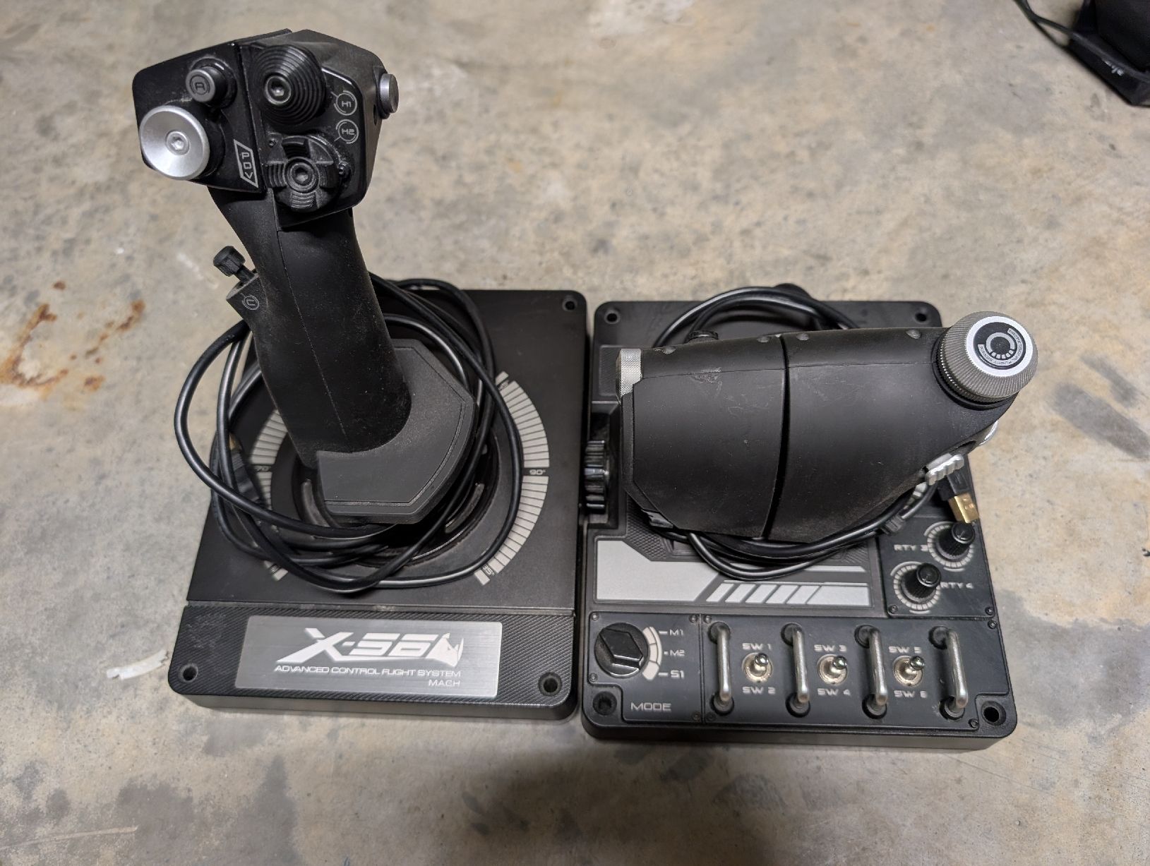 Controller: X-56 HOTAS Flight Stick System gebrauchter Zustand – Usato da Cordast venduto da HePa02