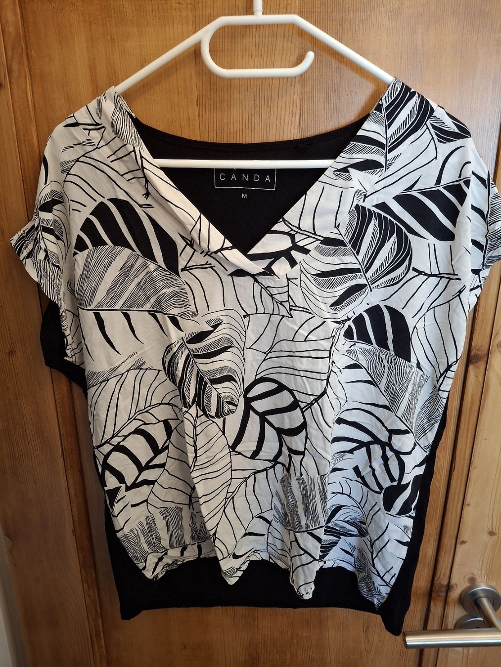 T-shirt: 2x T-Shirt Canda Grösse M – Usato da Wiesendangen venduto da Tanschm
