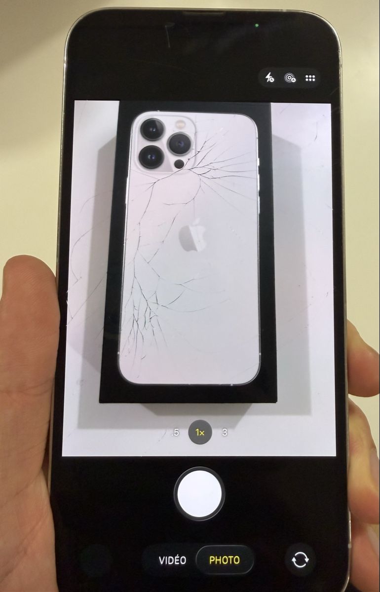 Apple Portables: Apple iPhone 13 Pro Max 128 Go argent – D'occasion à Yverdon-les-Bains par AVRS.CH 7