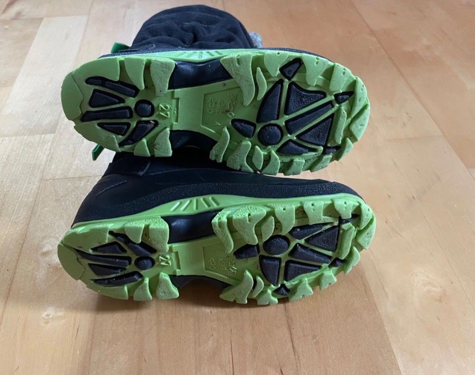 Scarpe per ragazzi: Schneestiefel, Winterstiefel Gr 27 – Usato da Hüntwangen venduto da fra_7nd2 3