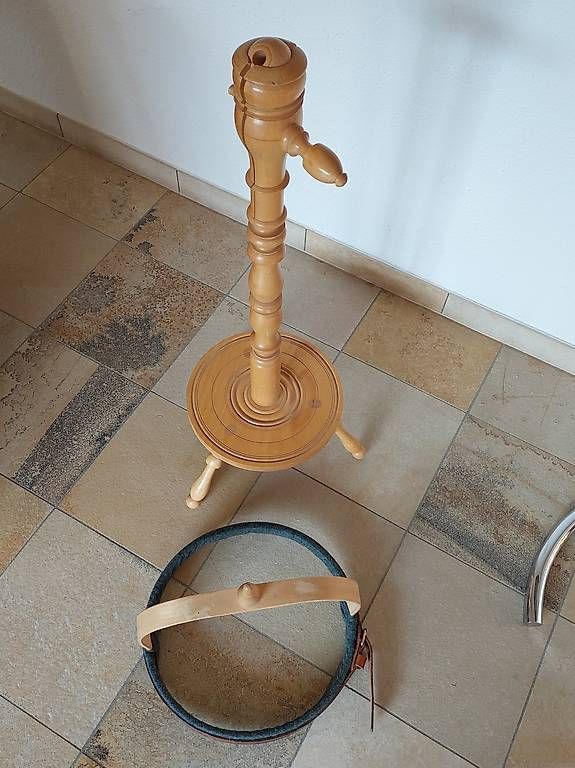 Cerchi da ricamo: Appenzeller Stickrahmen – Usato da Schöftland venduto da joy27 4