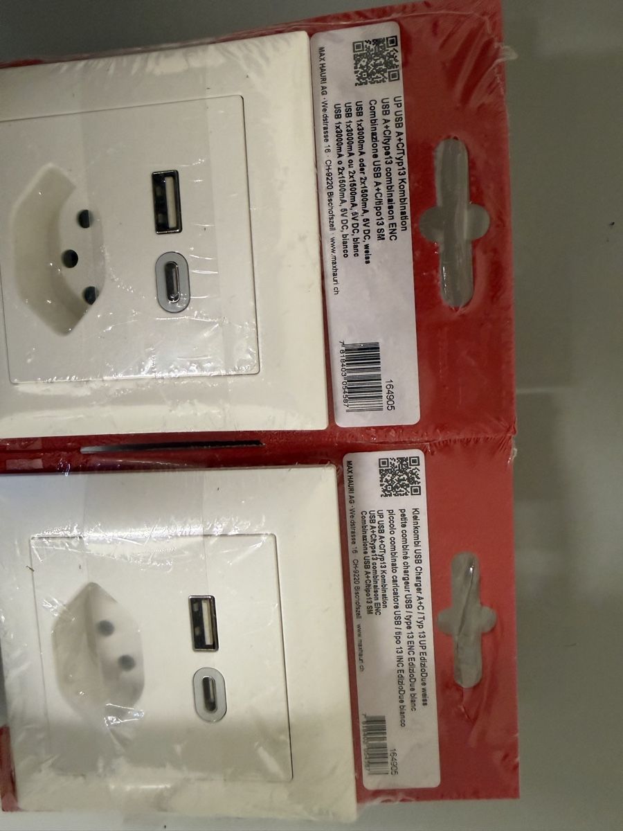 Feller Spine: Steckdose mit usb – Nuovo e nell'imballaggio originale da Zürich venduto da papaplatte 1