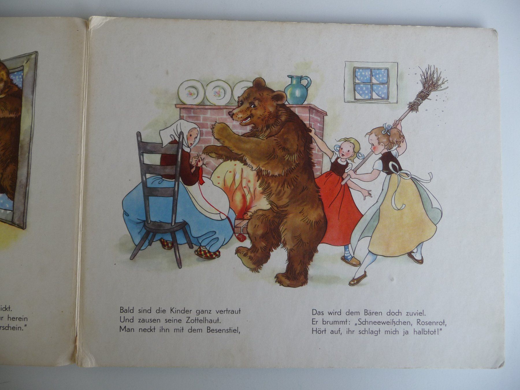 Bücher: SCHNEEWEISSCHEN UND ROSENROT - ANTIKES KINDERBUCH – Gebraucht aus Aesch BL von Imoonlight 2