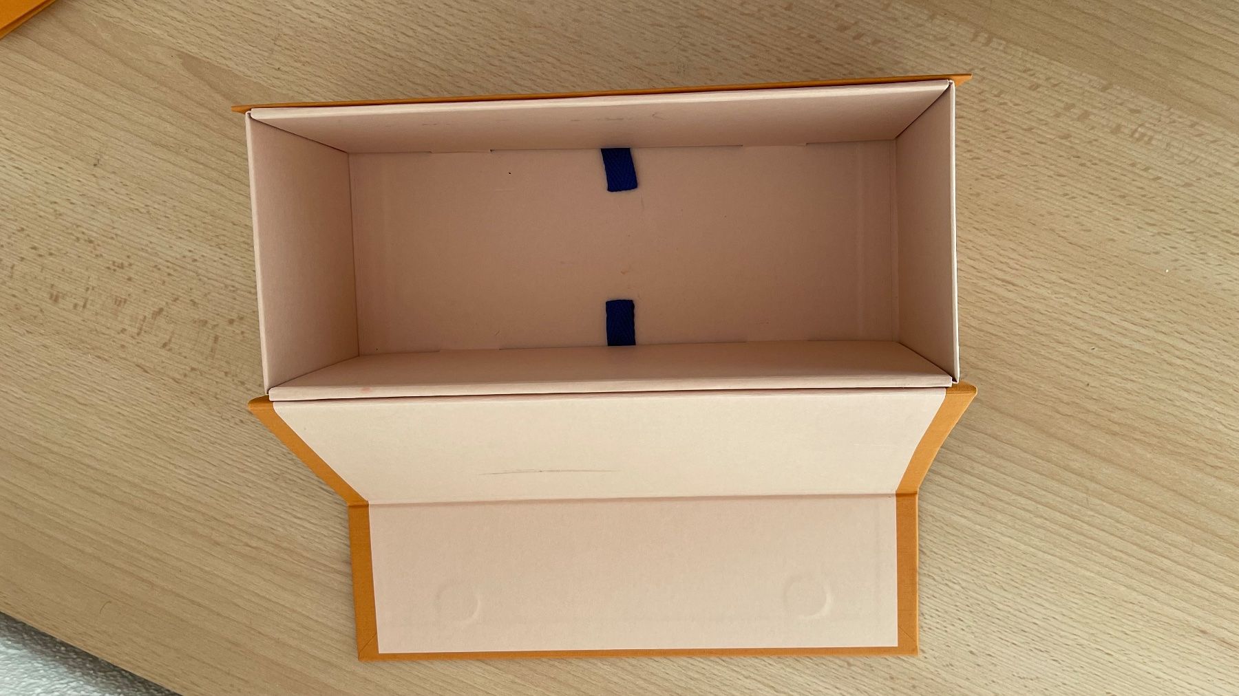 Louis Vuitton Altro in Decorazioni & Accessori: Louis Vuitton Box Neu 10/11/26 cm – Nuovo (secondo la descrizione) da Kölliken venduto da Prscoo 1