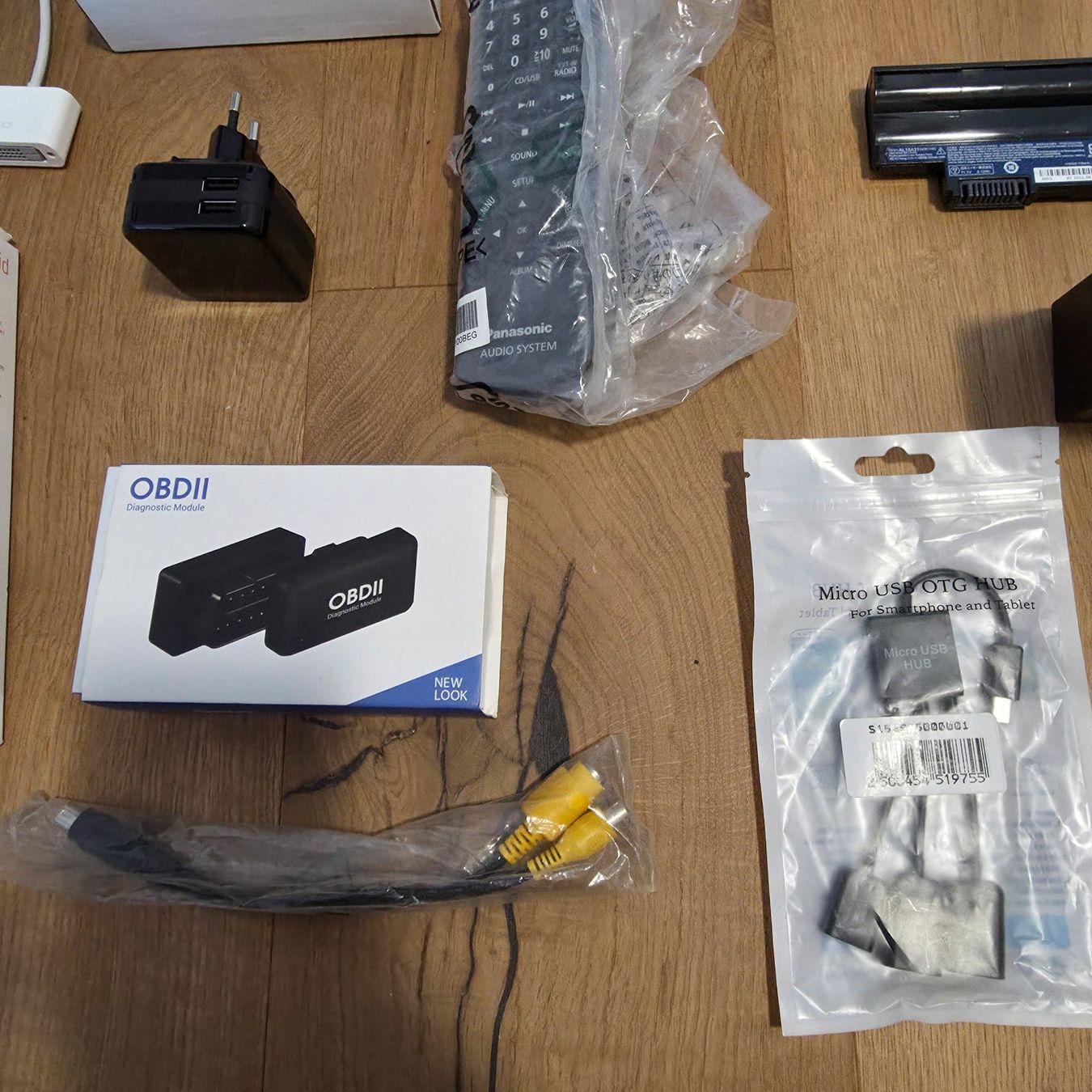 Componenti elettronici: Elektronik Konvolut - – Usato da Volketswil venduto da K.. 2