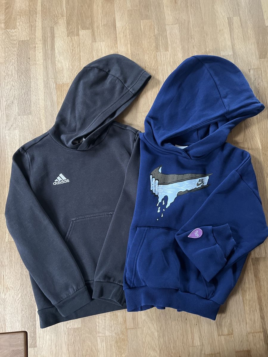 Maglioni & Felpe: Kinder Sweatshirt – Usato da Bachenbülach venduto da Dana_Ondrasik 1