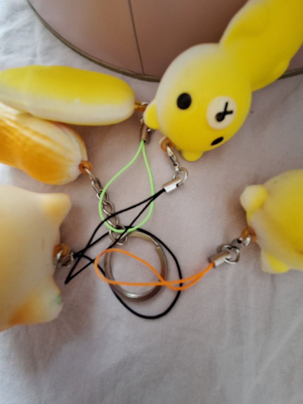 Spielzeuge: Gelber Squishies anhänger – Gebraucht aus Honau von sams09 2