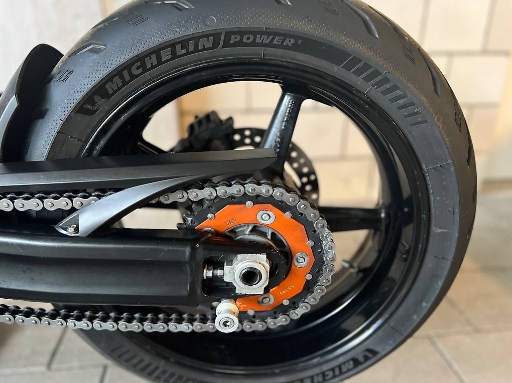 KTM Strada: KTM Superduke R – Usato da Münchenwiler venduto da ben_k8dy 3
