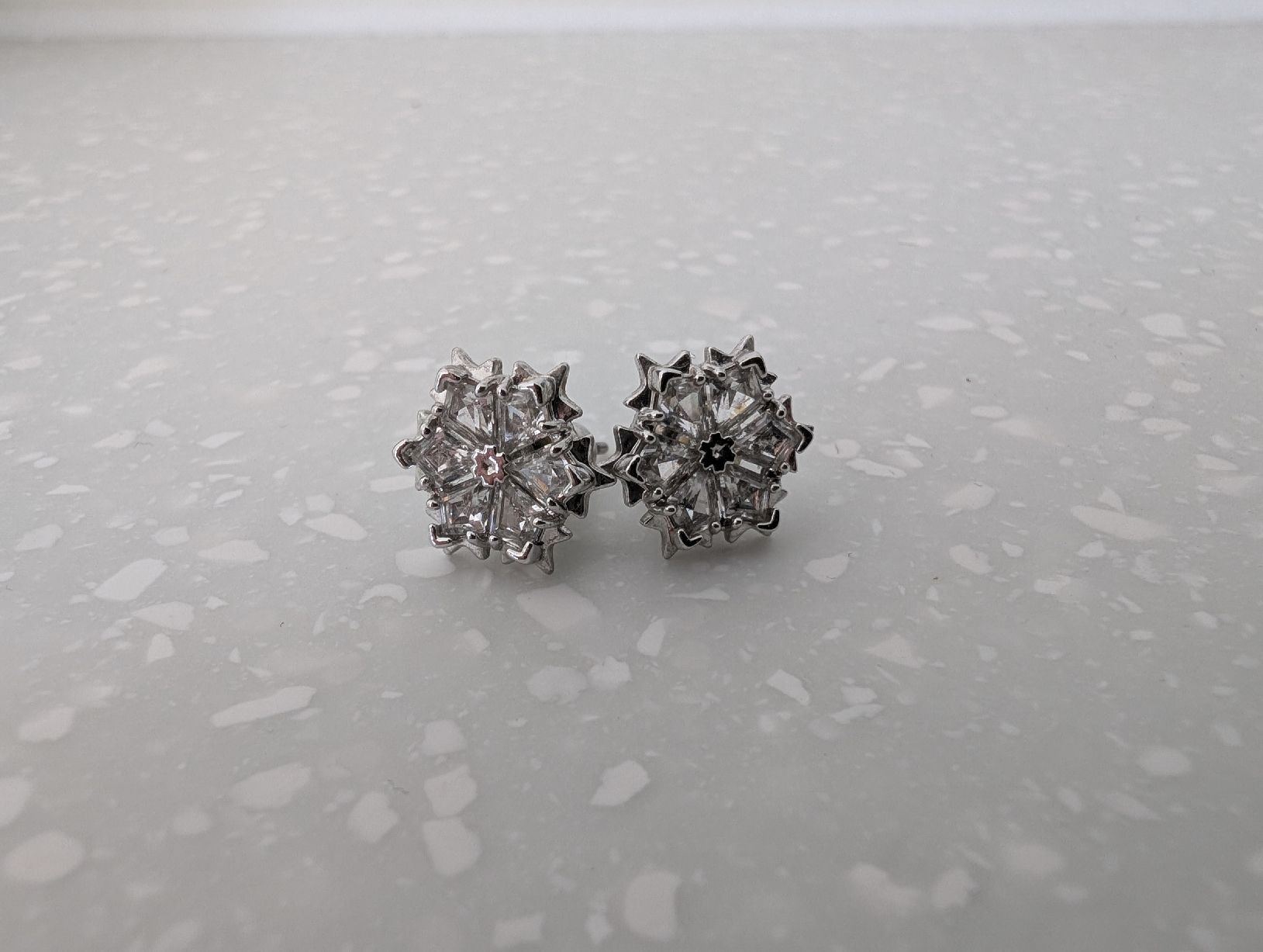 Orecchini pendenti & Orecchini a lobo: Swarovski Ohrstecker – Usato da Niederurnen venduto da maus.on.the.bike 1