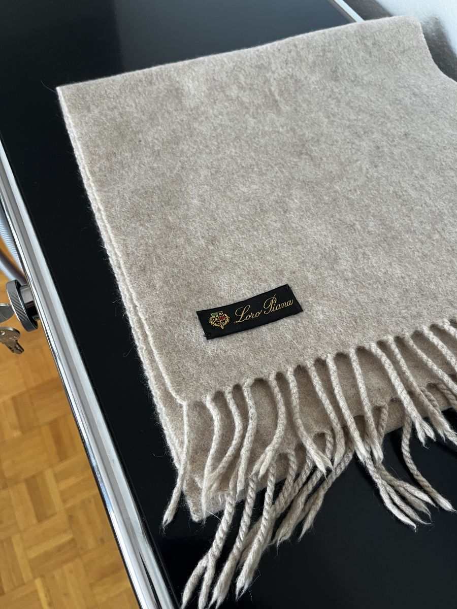 Loro Piana Foulard & Sciarpe: Loro Piana Cashmere Scarf – Usato da Genève venduto da 3M_JR