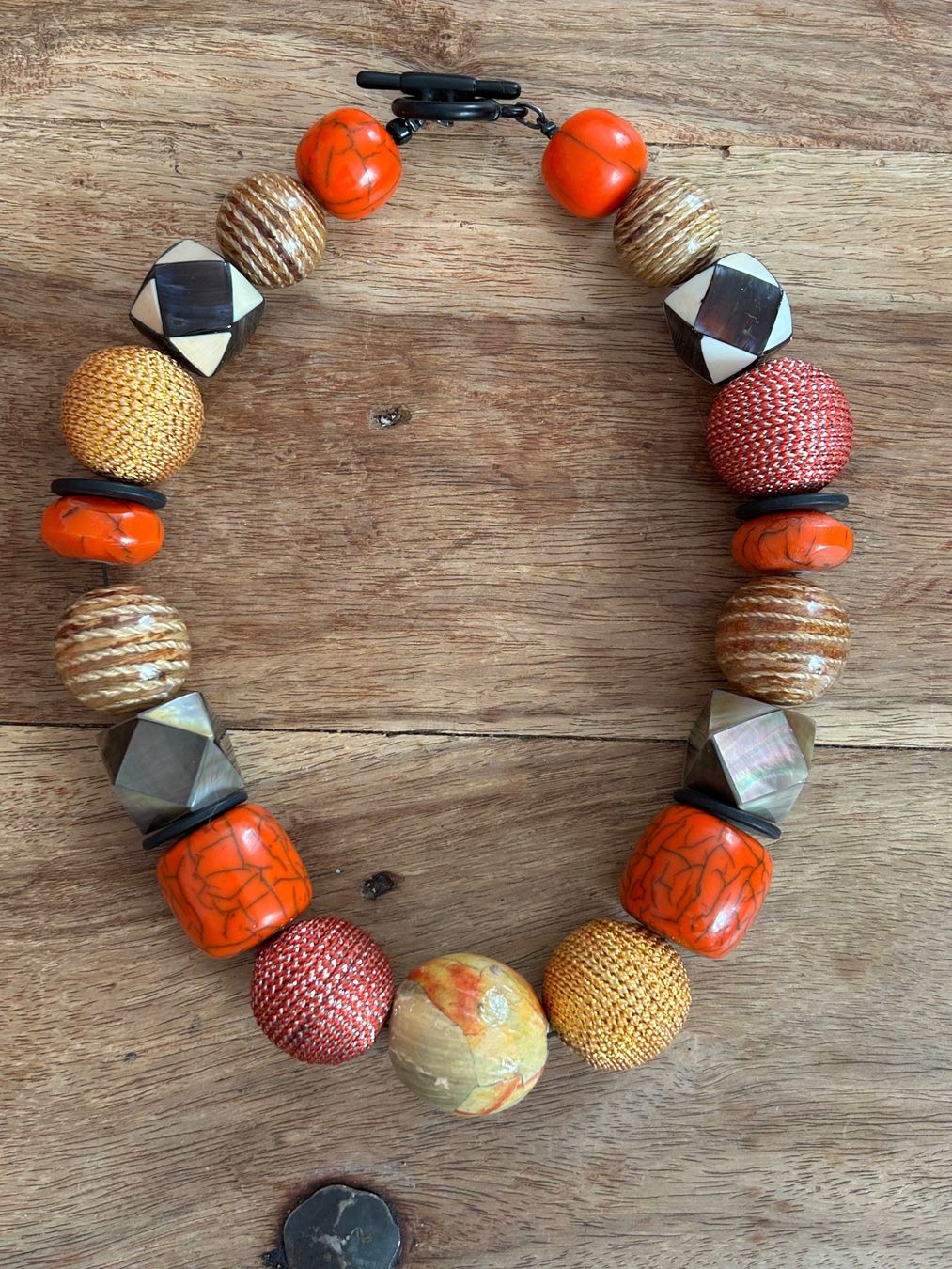 Ketten: Création originale Collier par bijouterie Downtown Neuchâtel – Neu (gemäss Beschreibung) aus Neuchâtel von belange