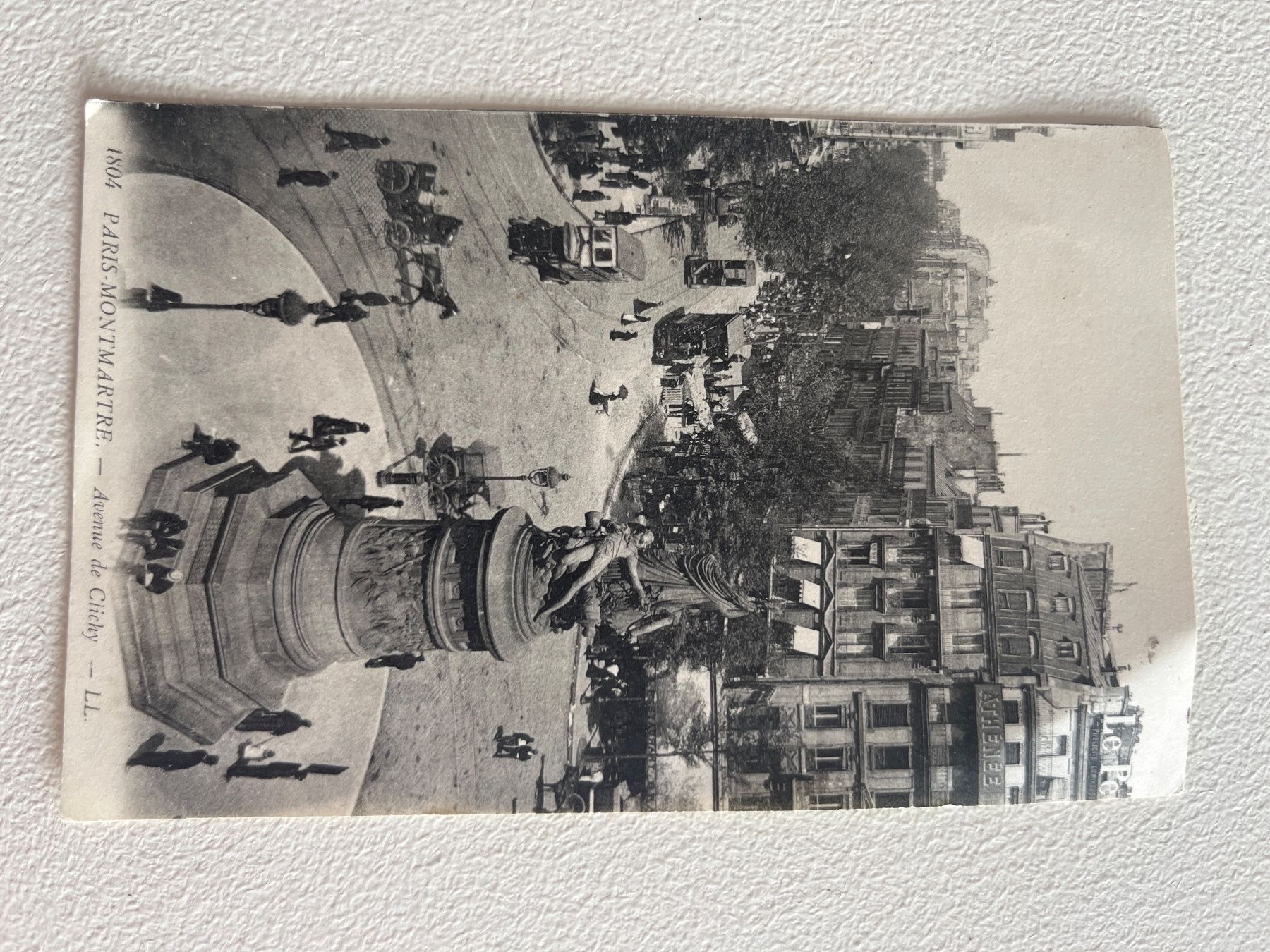 Tous les timbres: Paris Montmartre Ansichtskarte – D'occasion à Chiasso par AzenYa