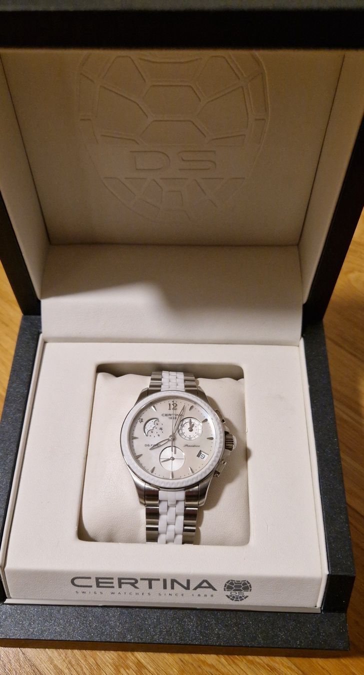 Certina Orologi: Certina DS First Lady Mondphase weiss, Keramik – Usato da Rickenbach b. Wil venduto da ste_2wfc