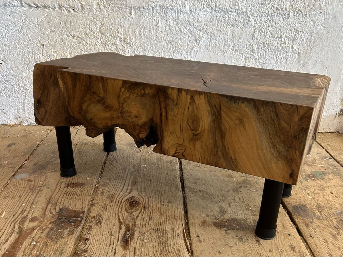 Tavoli: TEAK HOLZ BEISTELLTISCH BANK – Usato da Bottmingen venduto da Surubi