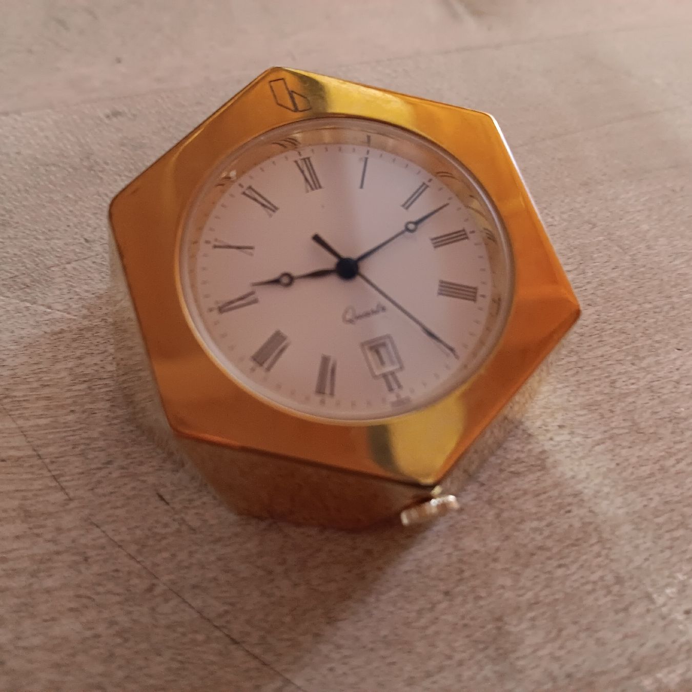 Swiss Uhren: Tischuhr Quartz Swiss made – Gebraucht aus Chur von chr_b2cn