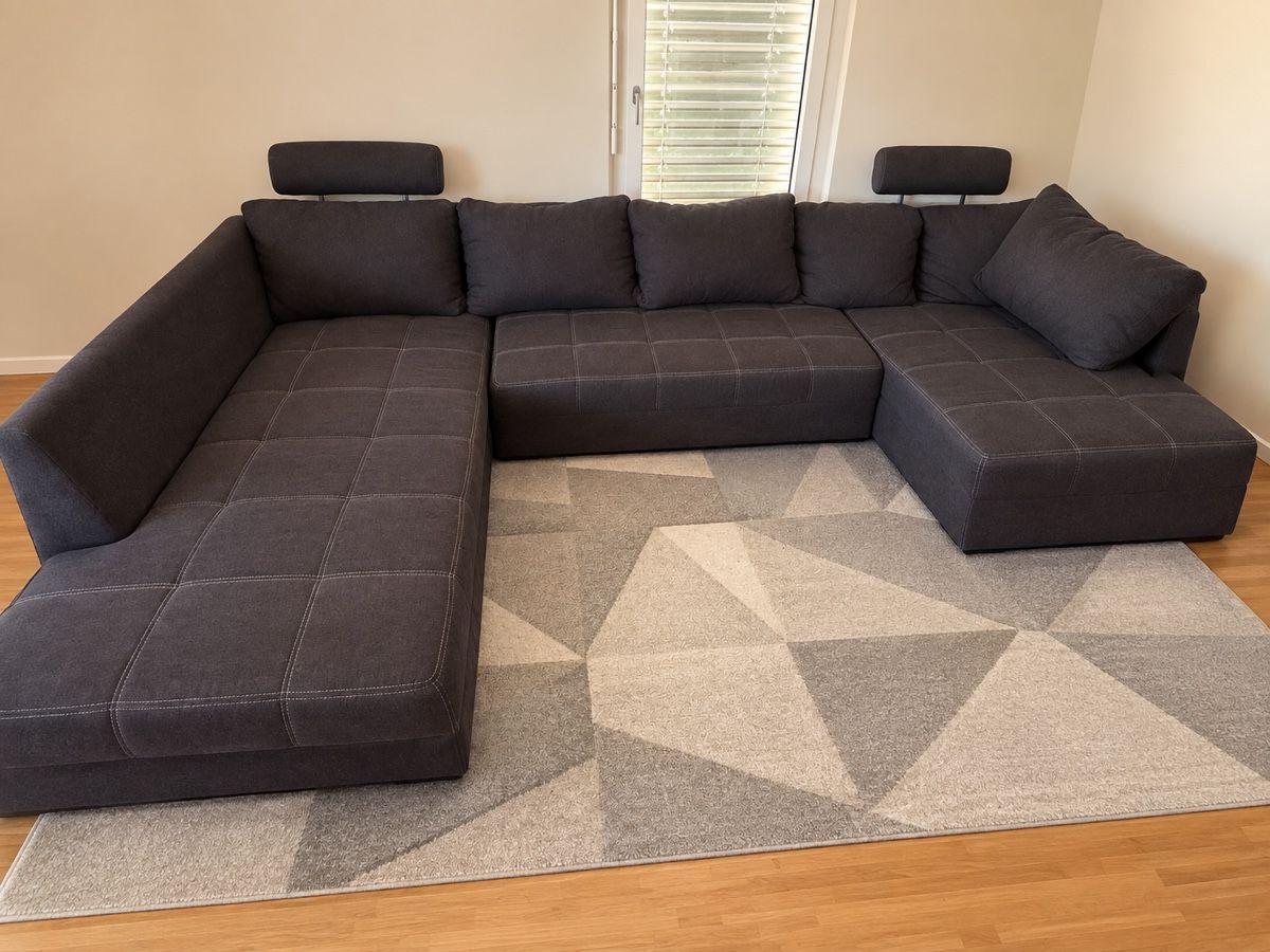Divani: Grosses Ecksofa in Anthrazit mit Kopfstützen gebraucht – Usato da Basel venduto da goldlife
