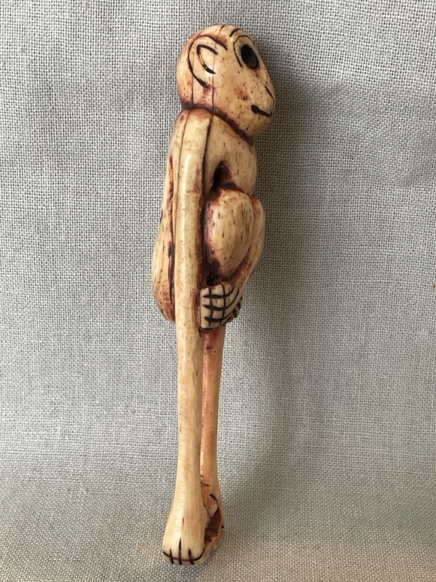Statuette: Netsuke, Affe mit überlangen Armen – Usato da Embrach venduto da Gauvain1 3