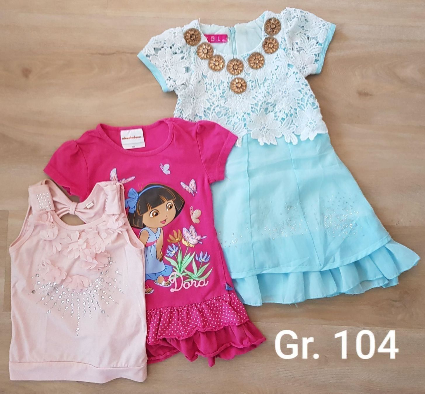 Lotti & Set di vestiti: Kleider-Paket, Röckli Gr. 104 – Usato da Grenchen venduto da .stern.