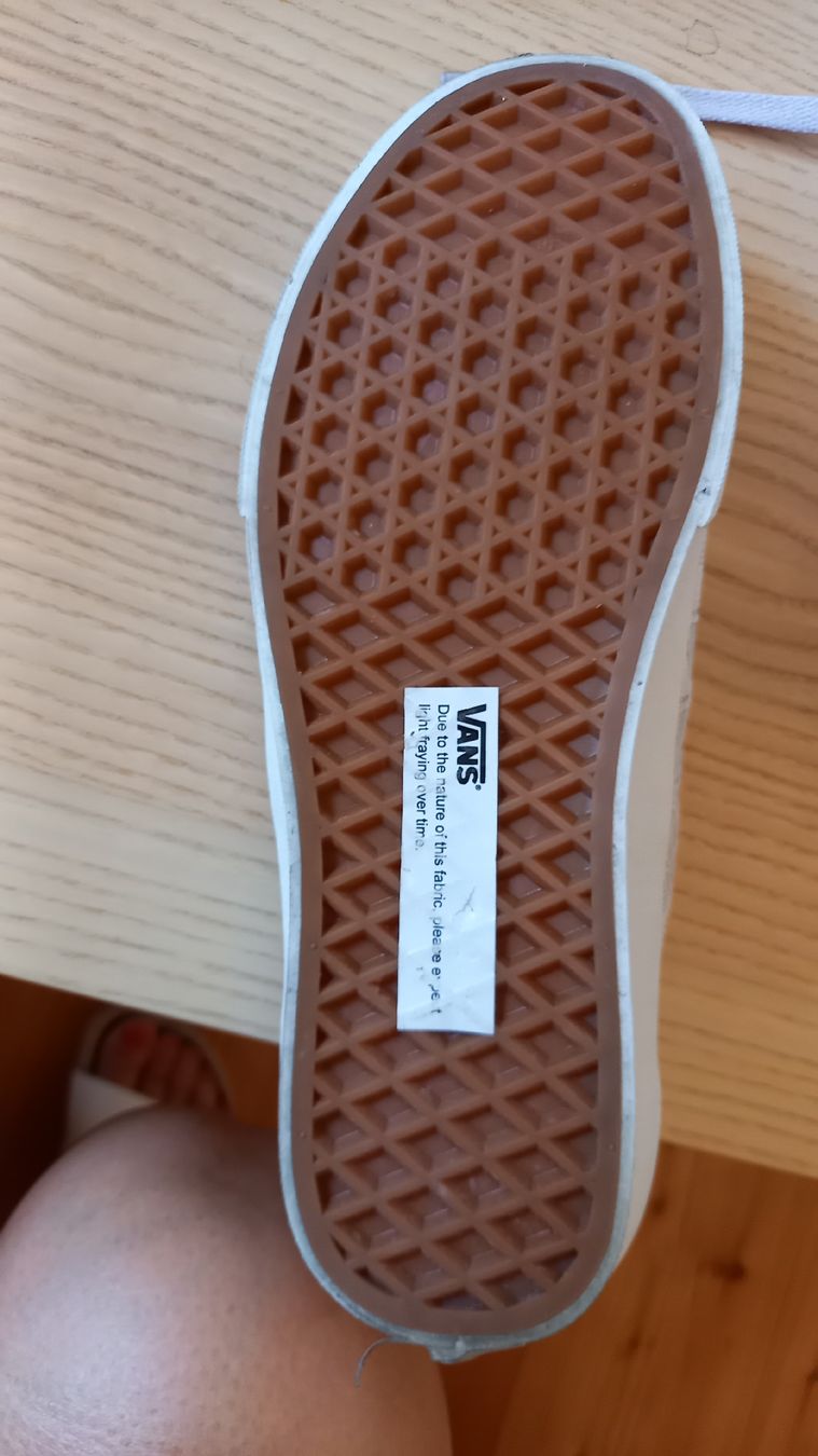 Vans Damenschuhe: Vans Schuhe Spitze EU 37 – Gebraucht aus St. Gallen von Otterndorf 2