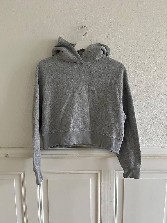 Maglioni & Felpe: Kapuzenpulli ZARA Gr. S – Usato da Bern venduto da tan_2rrh
