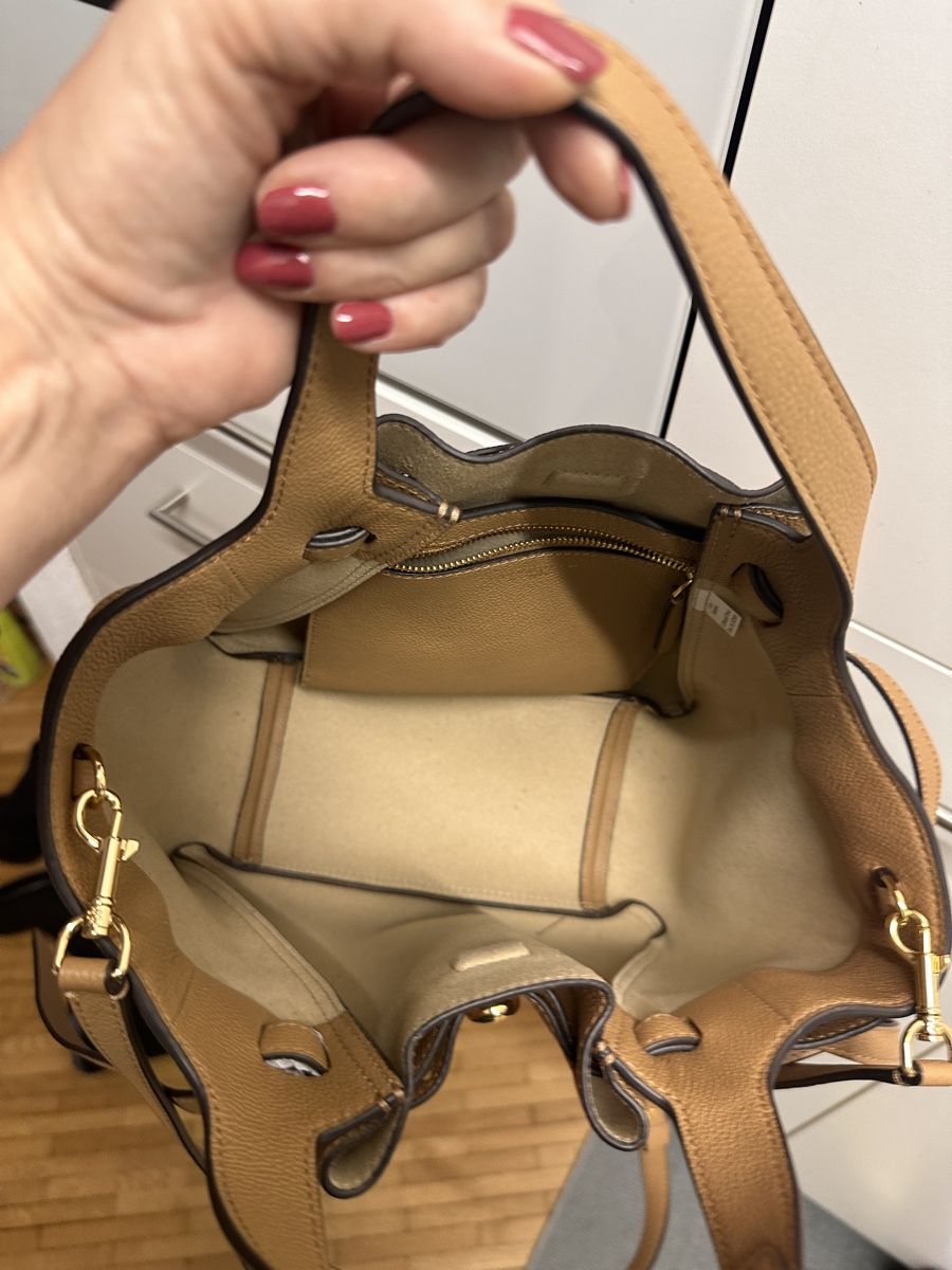 Tory Burch Taschen für Damen: Tory Burch mittelgrosse Tasche  – Gebraucht aus Männedorf von Mag3 2
