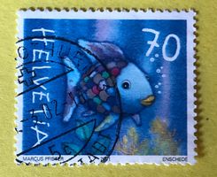 Nr.1027 GESTEMPELT Regenbogenfisch allein unterwegs 2001  ﻿