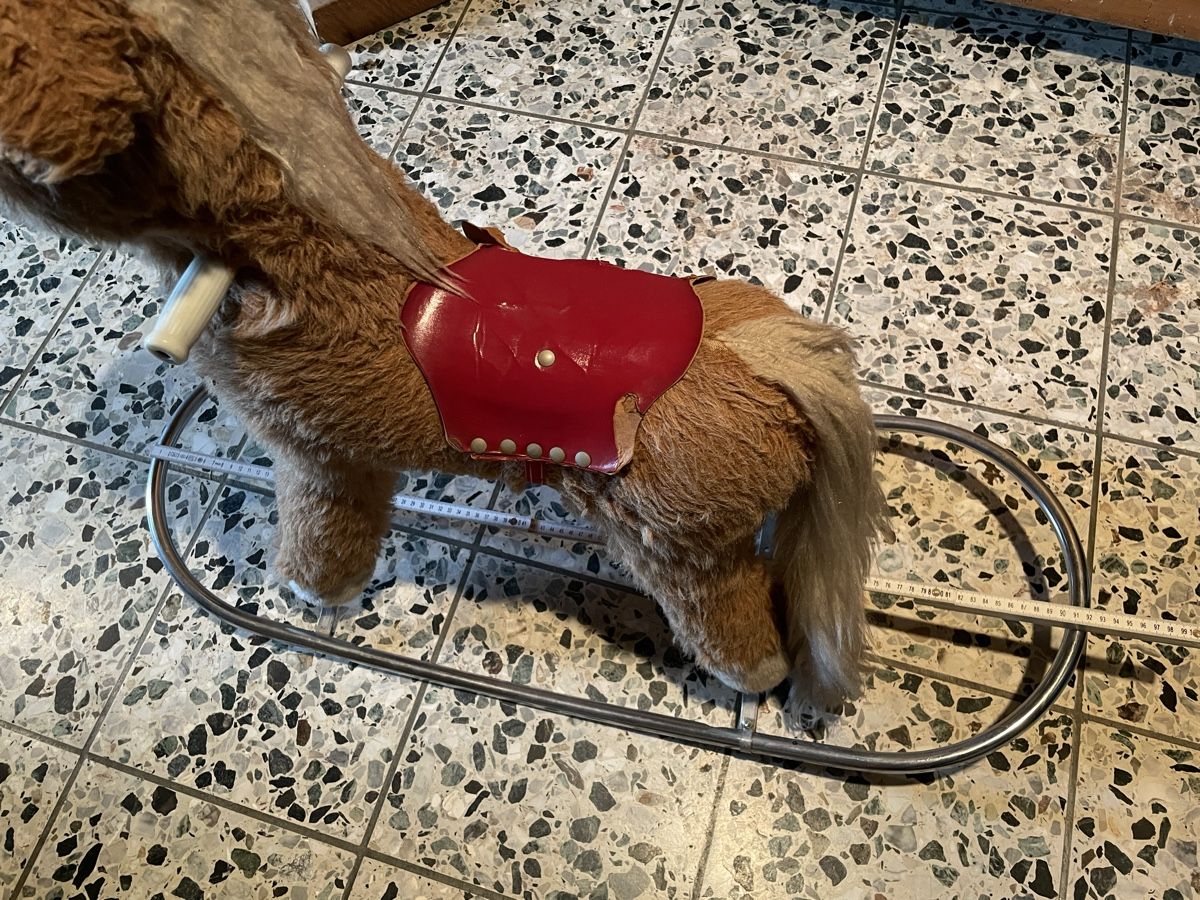 Giocattoli: Schaukelpferd sucht neue Reiter🐎 – Usato da Neuenkirch venduto da balani 3