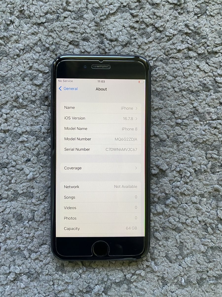 Apple Telefoni cellulari / Smartphones: iPhone 8 64GB - Noir - batterie 86% – Usato da Genève venduto da eth_6qs6 3